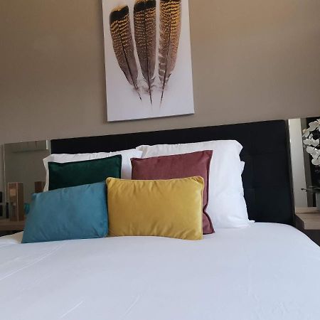 Home Place Apartments - Langon Sauternes Bagian luar foto