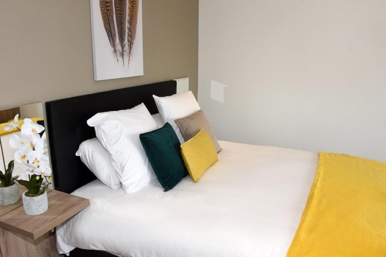 Home Place Apartments - Langon Sauternes Bagian luar foto